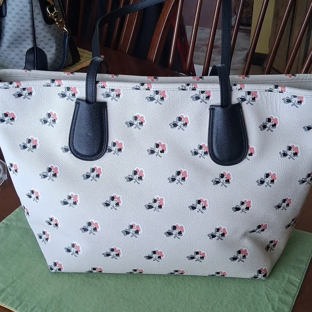 Coach Taxi Crossgrain Leather Tote Bramble Rose White Pink Floral Bag - Picture 3 of 16